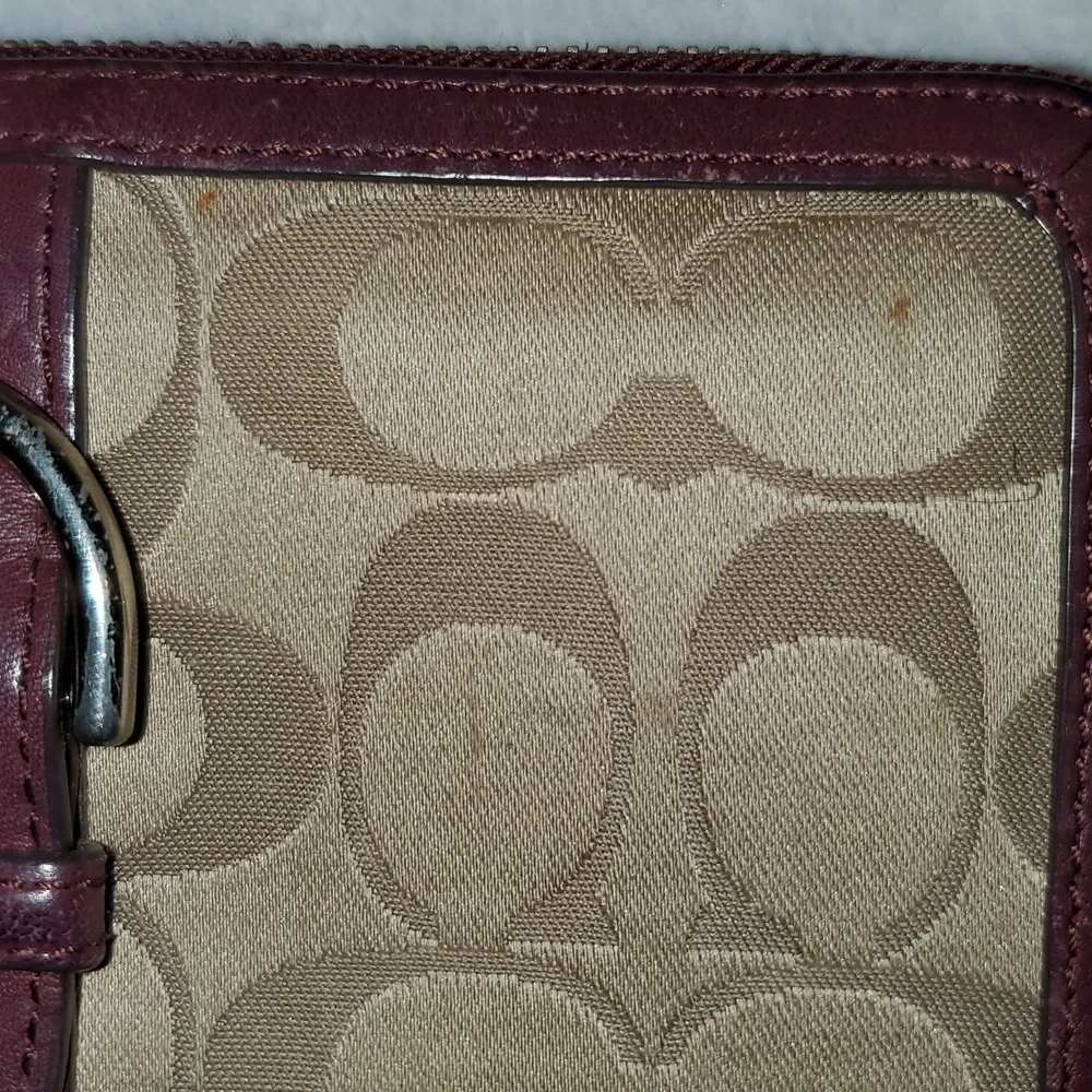 Coach Signature Campbell Buckle Accordion Zip Around Wallet
